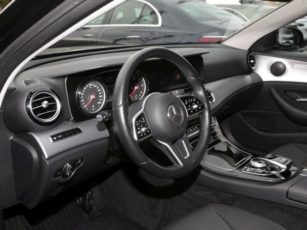 Mercedes-Benz E 200 d Comand Distronic+ 360° Spiegel-Paket