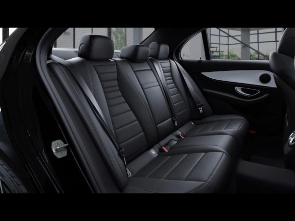 Mercedes-Benz E 200 AMG Night MBUX Navi AHK Kamera Totwinkel Mercedes-Benz E 200 AMG Night MBUX Navi AHK Kamera Totwinkel