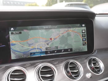 Mercedes-Benz E 200  Avantgarde MBUX Navi LED Kamera Totwinkel