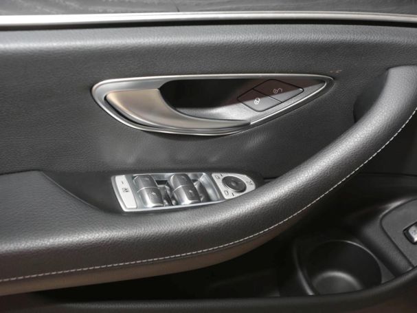 Mercedes-Benz E 200 Avantgarde MBUX Navi LED Kamera Totwinkel Mercedes-Benz E 200 Avantgarde MBUX Navi LED Kamera Totwinkel