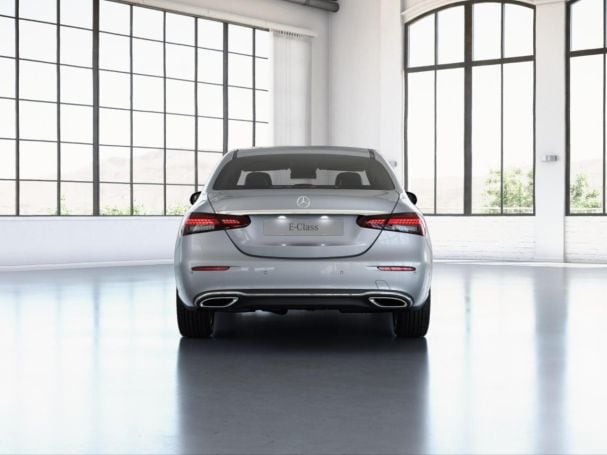 Mercedes-Benz E 220 d Avantgarde MBUX Navi+ Multibeam Kamera Mercedes-Benz E 220 d Avantgarde MBUX Navi+ Multibeam Kamera