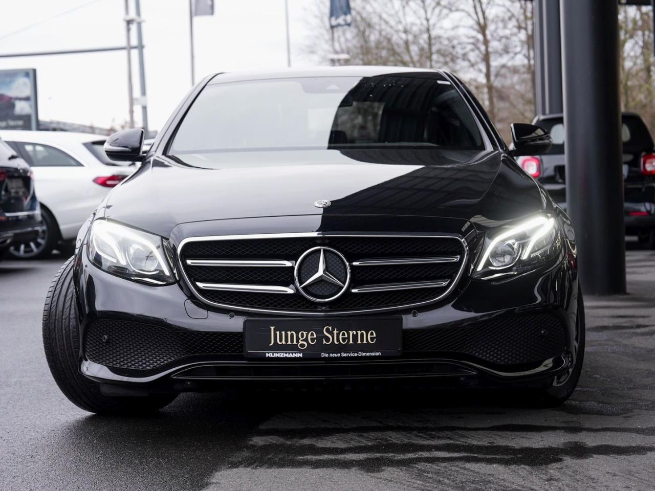 Mercedes-Benz E 220 d  Avantgarde Night Comand Kamera AHK