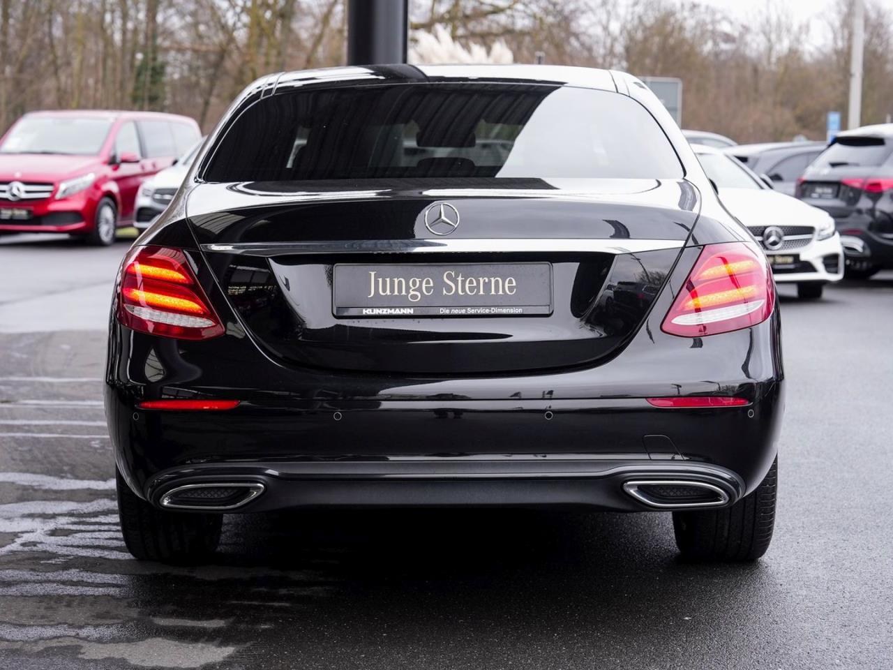 Mercedes-Benz E 220 d  Avantgarde Night Comand Kamera AHK