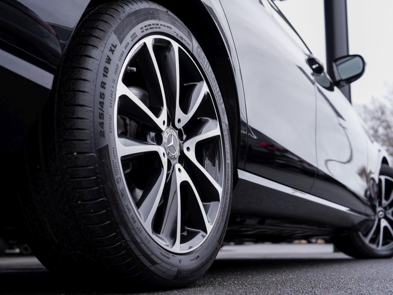 Mercedes-Benz E 220 d  Avantgarde Night Comand Kamera AHK