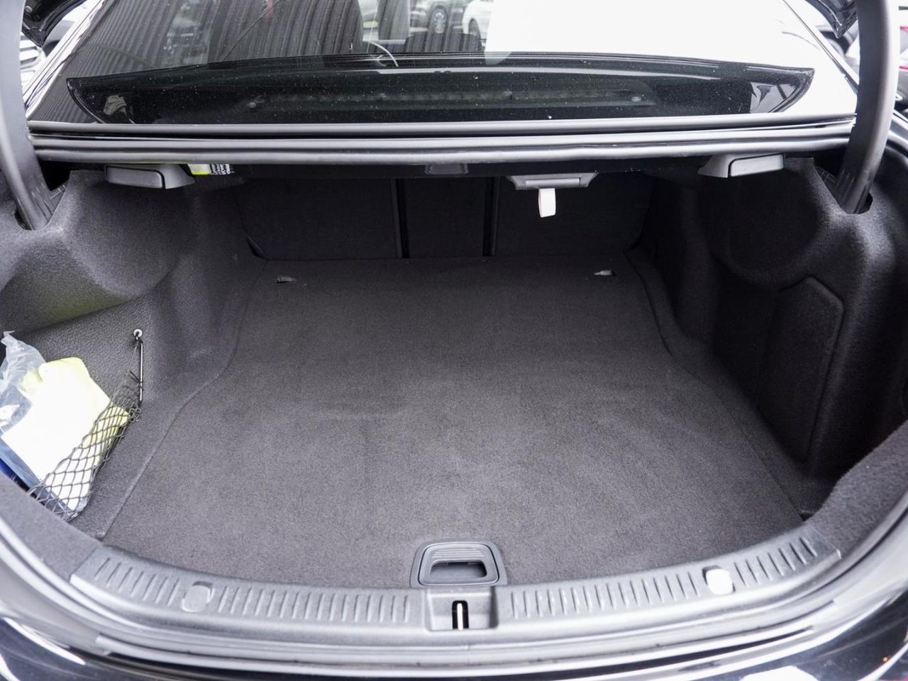 Mercedes-Benz E 220 d  Avantgarde Night Comand Kamera AHK