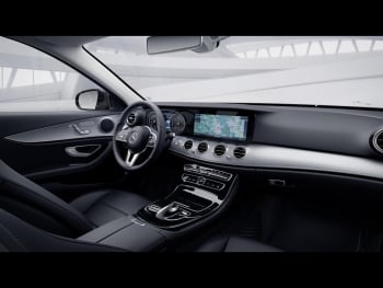 Mercedes-Benz E 220 d  Avantgarde Comand Distronic+Memory