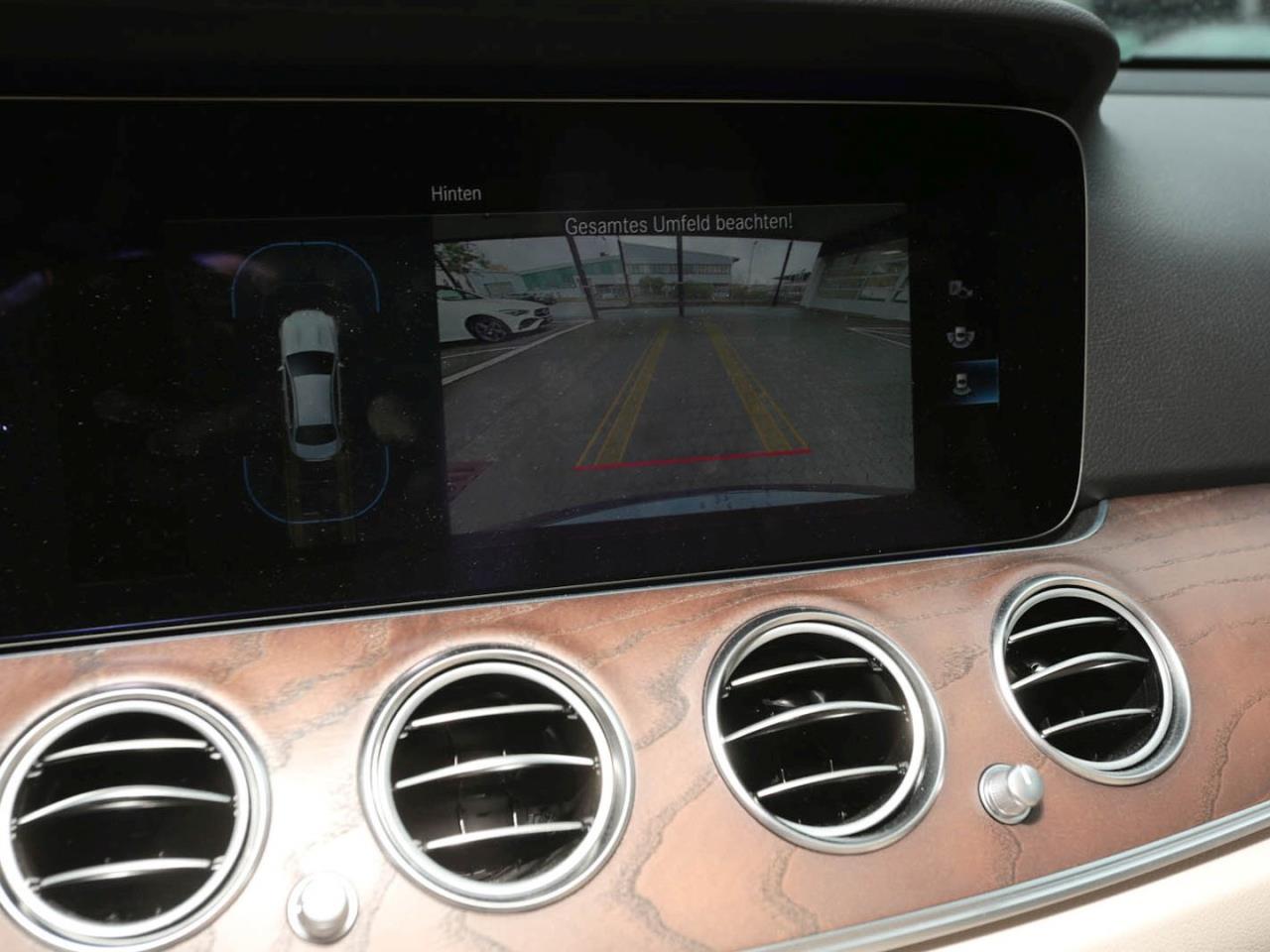 Mercedes-Benz E 300  Avantgarde Standhzg Distronic+ Kamera