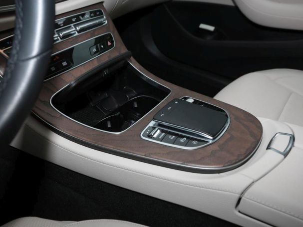 Mercedes-Benz E 300  Avantgarde Standhzg Distronic+ Kamera