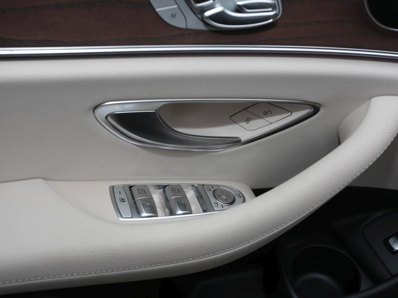 Mercedes-Benz E 300  Avantgarde Standhzg Distronic+ Kamera