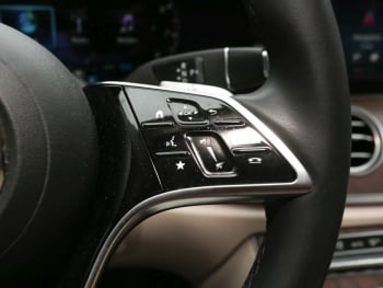 Mercedes-Benz E 300  Avantgarde Standhzg Distronic+ Kamera