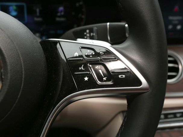 Mercedes-Benz E 300  Avantgarde Standhzg Distronic+ Kamera