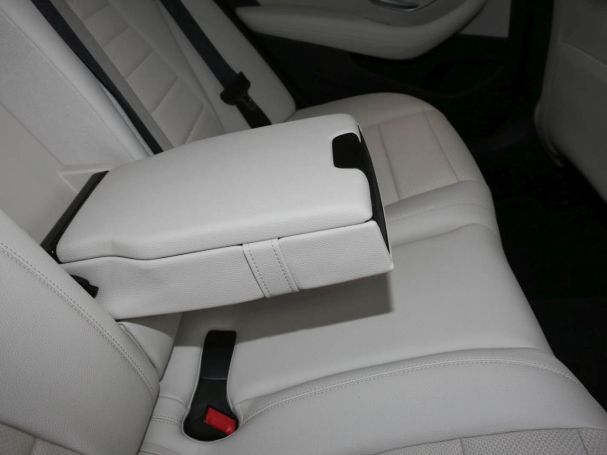 Mercedes-Benz E 300  Avantgarde Standhzg Distronic+ Kamera