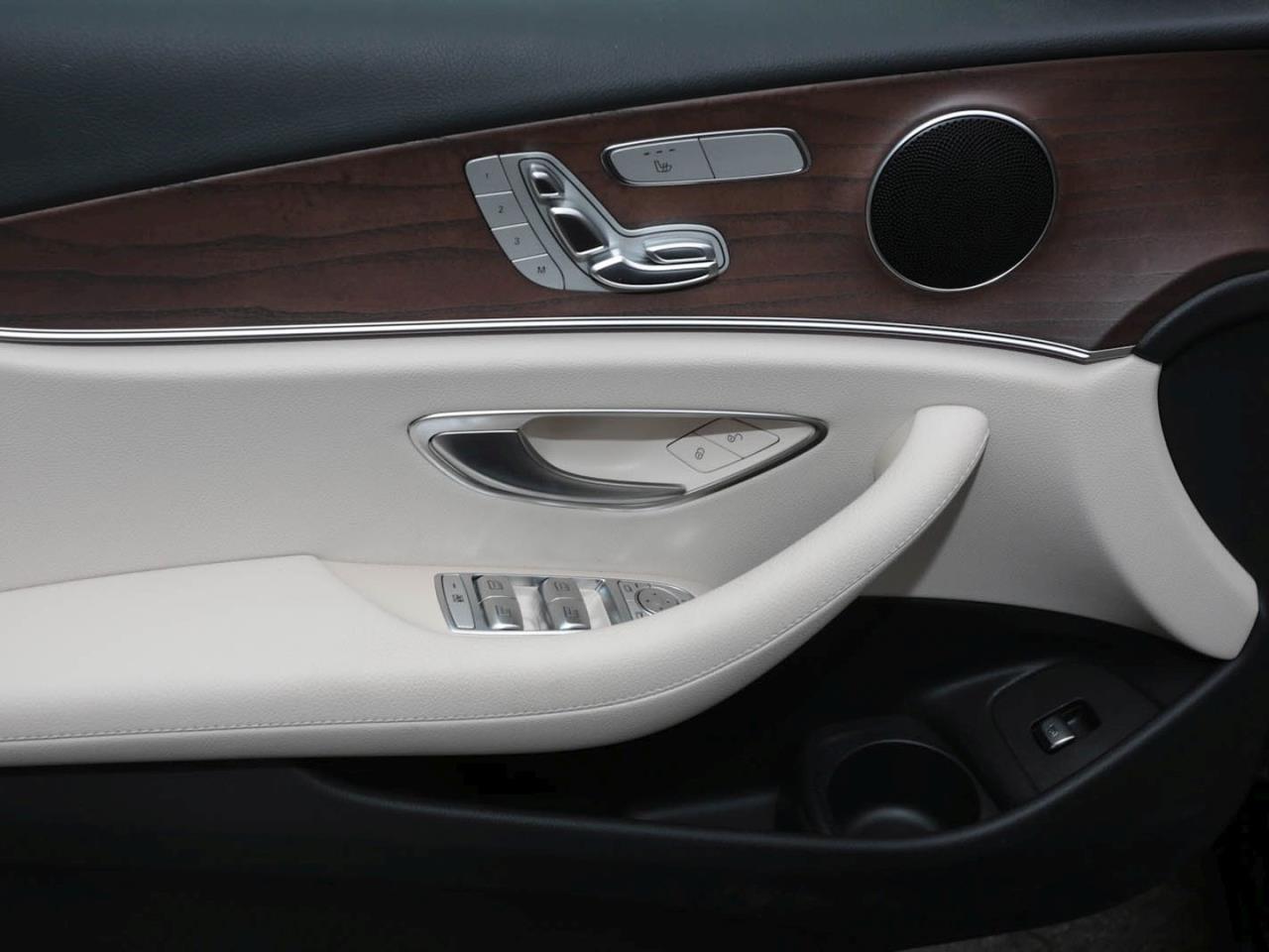 Mercedes-Benz E 300  Avantgarde Standhzg Distronic+ Kamera