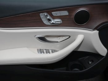 Mercedes-Benz E 300  Avantgarde Standhzg Distronic+ Kamera