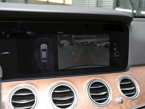 Mercedes-Benz E 300 d 4M Avantgarde Exclusive MBUX Schiebedach Mercedes-Benz E 300 d 4M Avantgarde Exclusive MBUX Schiebedach