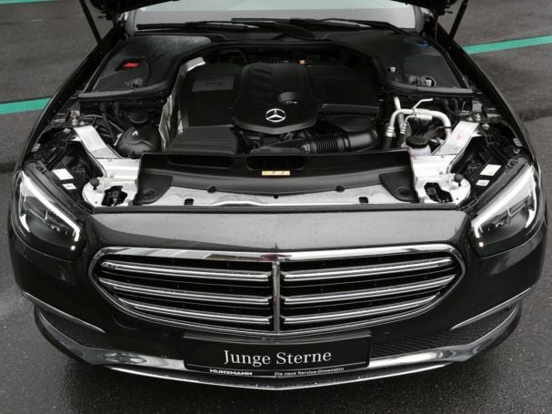 Mercedes-Benz E 300 d 4M Avantgarde Exclusive MBUX Schiebedach Mercedes-Benz E 300 d 4M Avantgarde Exclusive MBUX Schiebedach