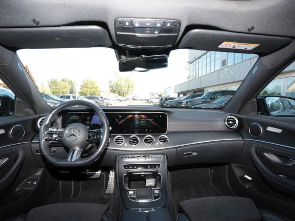 Mercedes-Benz E 300 e 4M AMG Night Panorama 360° AHK Distronic
