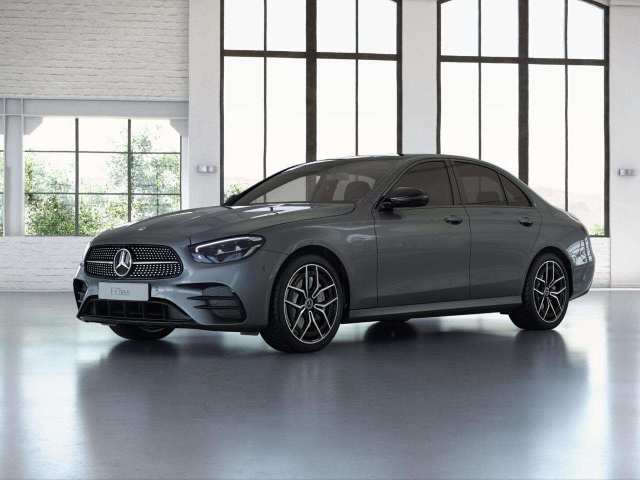 Mercedes-Benz E 300 e 4M AMG Night Panorama 360° AHK Distronic
