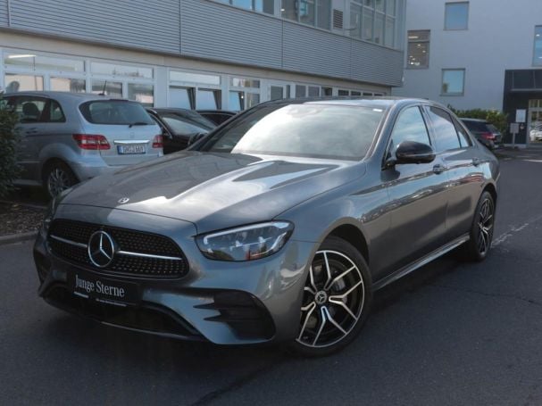 Mercedes-Benz E 300 e 4M AMG Night Panorama 360° AHK Distronic Mercedes-Benz E 300 e 4M AMG Night Panorama 360° AHK Distronic