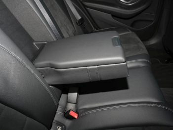 Mercedes-Benz E 300 e 4M AMG Night Panorama 360° AHK Distronic