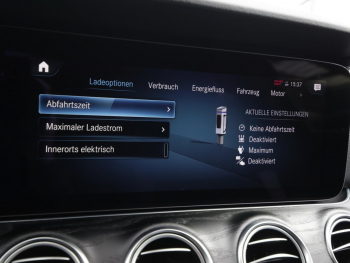 Mercedes-Benz E 300 e  AMG Night Navi Distronic+ Panorama 360 
