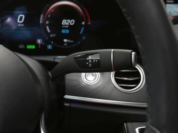 Mercedes-Benz E 300 e  Avantgarde Night Panorama Distronic+