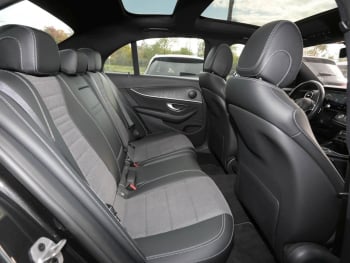 Mercedes-Benz E 300 e  Avantgarde Night Panorama Distronic+