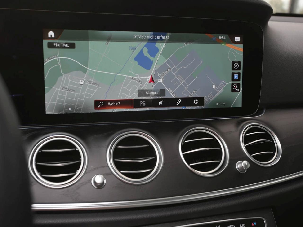 Mercedes-Benz E 300 e  Avantgarde Night Panorama Distronic+