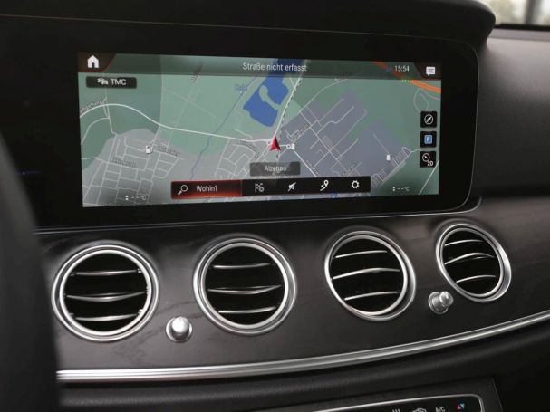 Mercedes-Benz E 300 e  Avantgarde Night Panorama Distronic+