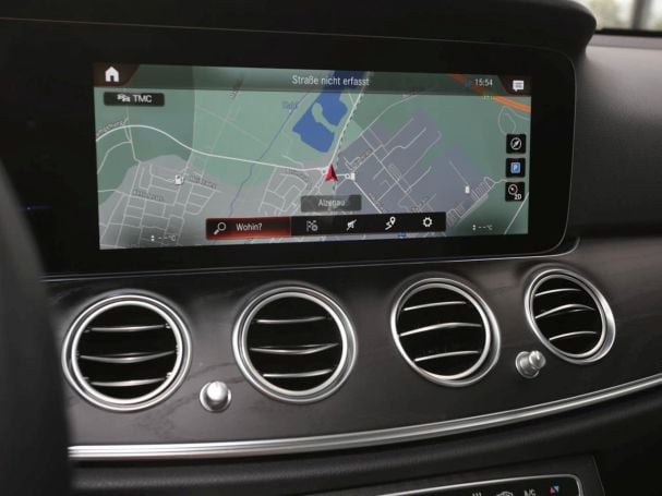 Mercedes-Benz E 300 e  Avantgarde Night Panorama Distronic+