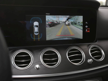 Mercedes-Benz E 300 e  Avantgarde Night Panorama Distronic+