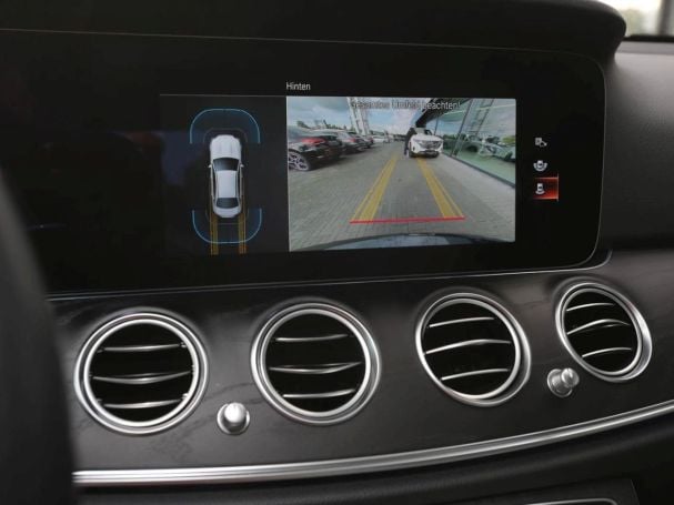 Mercedes-Benz E 300 e  Avantgarde Night Panorama Distronic+