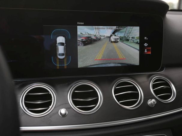 Mercedes-Benz E 300 e  Avantgarde Night Panorama Distronic+