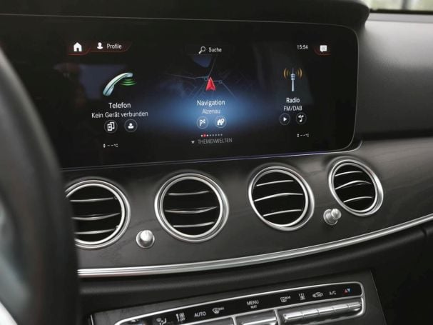 Mercedes-Benz E 300 e Avantgarde Night Panorama Distronic+ Mercedes-Benz E 300 e Avantgarde Night Panorama Distronic+