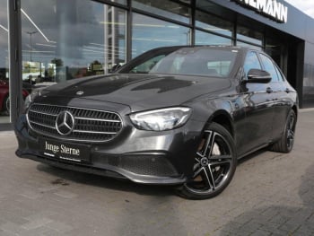 Mercedes-Benz E 300 e  Avantgarde Night Panorama Distronic+