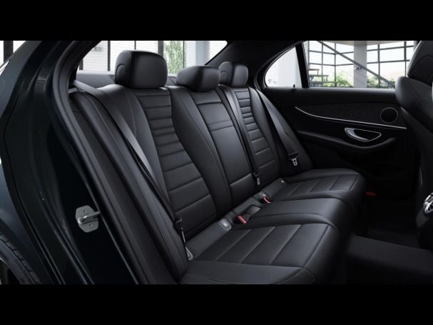 Mercedes-Benz E 300 e Avantgarde Night Panorama Distronic+ Mercedes-Benz E 300 e Avantgarde Night Panorama Distronic+