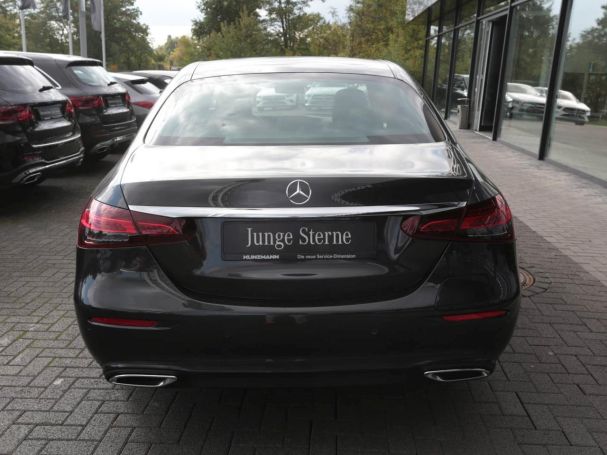 Mercedes-Benz E 300 e  Avantgarde Night Panorama Distronic+