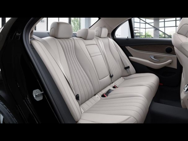 Mercedes-Benz E 300 e  Avantgarde Distronic+ Kamera KeylessGo