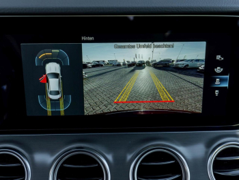 Mercedes-Benz E 300 e  AMG Night MBUXNavi+ Kamera HeadUp AHK