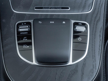 Mercedes-Benz E 300 e  AMG Night MBUXNavi+ Kamera HeadUp AHK