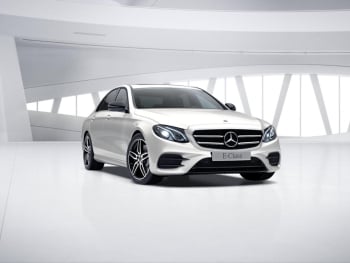 Mercedes-Benz E 450 4M AMG Night Schiebedach Park-Paket