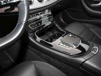 Mercedes-Benz E 53 AMG 4M+ Limousine Night Panorama Distronic