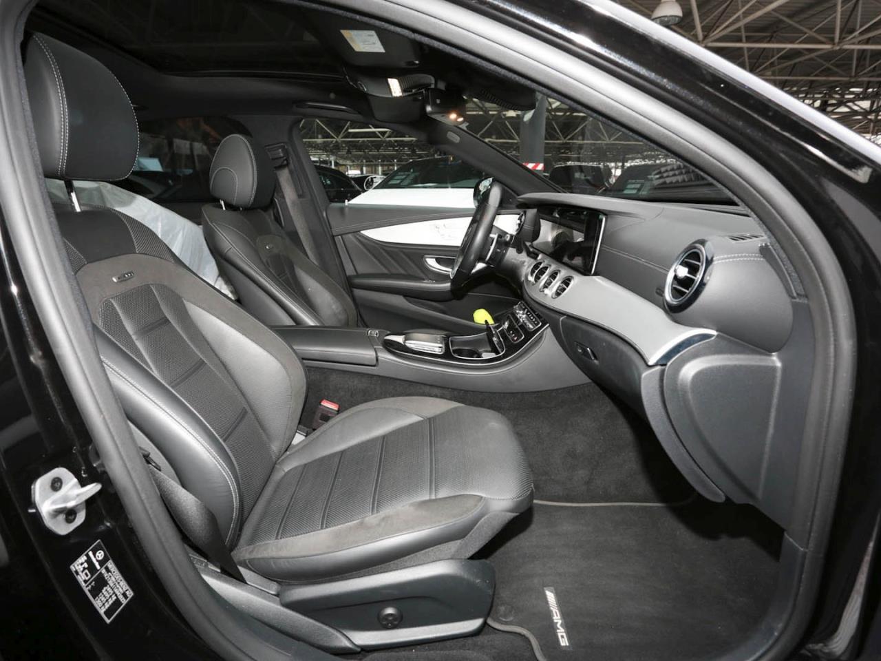 Mercedes-Benz E 53 AMG 4M+ Limousine Night Panorama Distronic