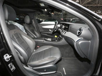 Mercedes-Benz E 53 AMG 4M+ Limousine Night Panorama Distronic