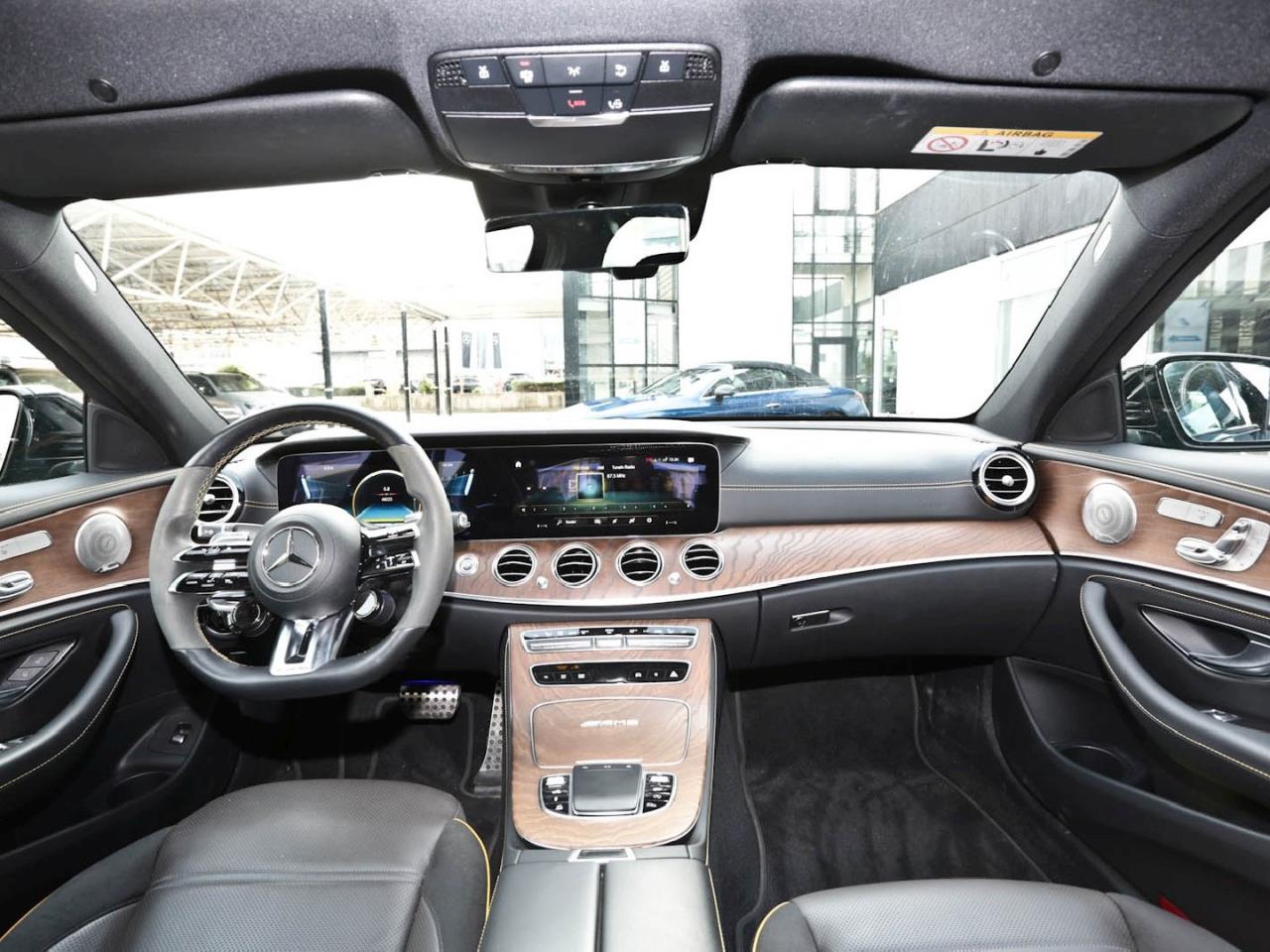 Mercedes-Benz E 63 AMG S 4M+  Night Panorama Distronic+ 360°