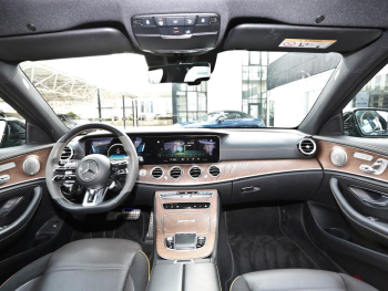 Mercedes-Benz E 63 AMG S 4M+  Night Panorama Distronic+ 360°