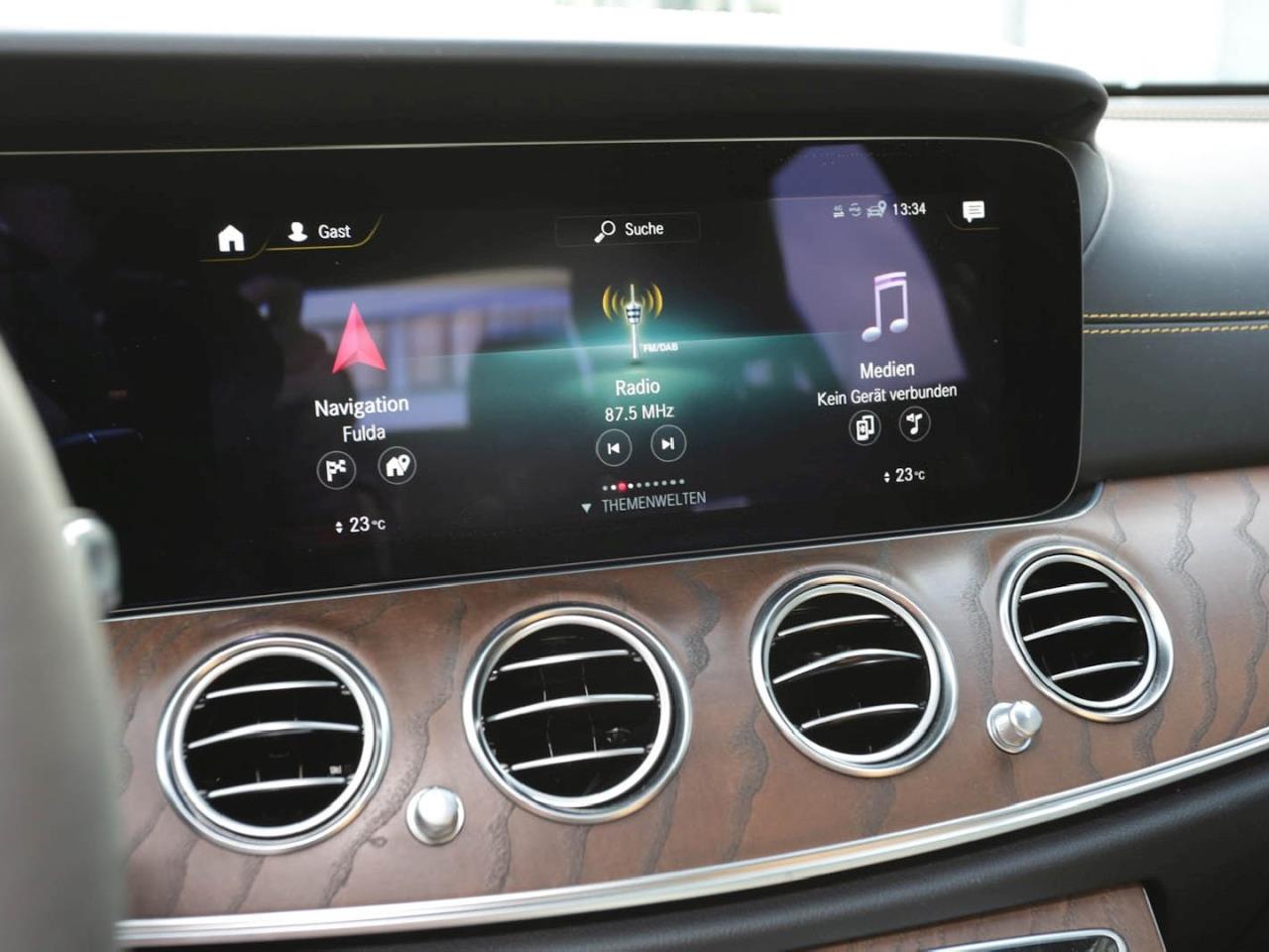 Mercedes-Benz E 63 AMG S 4M+  Night Panorama Distronic+ 360°