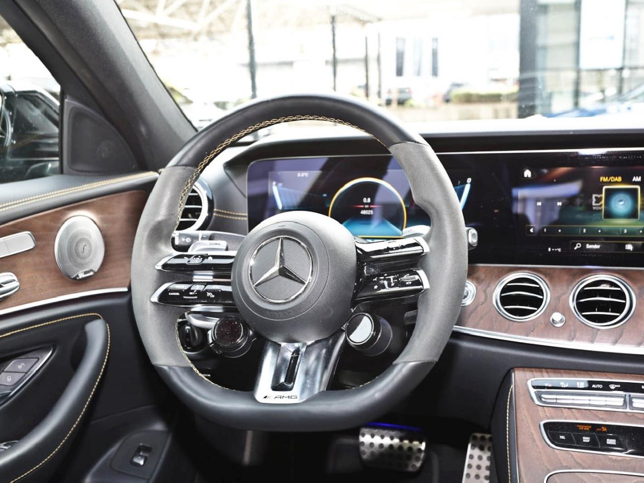 Mercedes-Benz E 63 AMG S 4M+  Night Panorama Distronic+ 360°