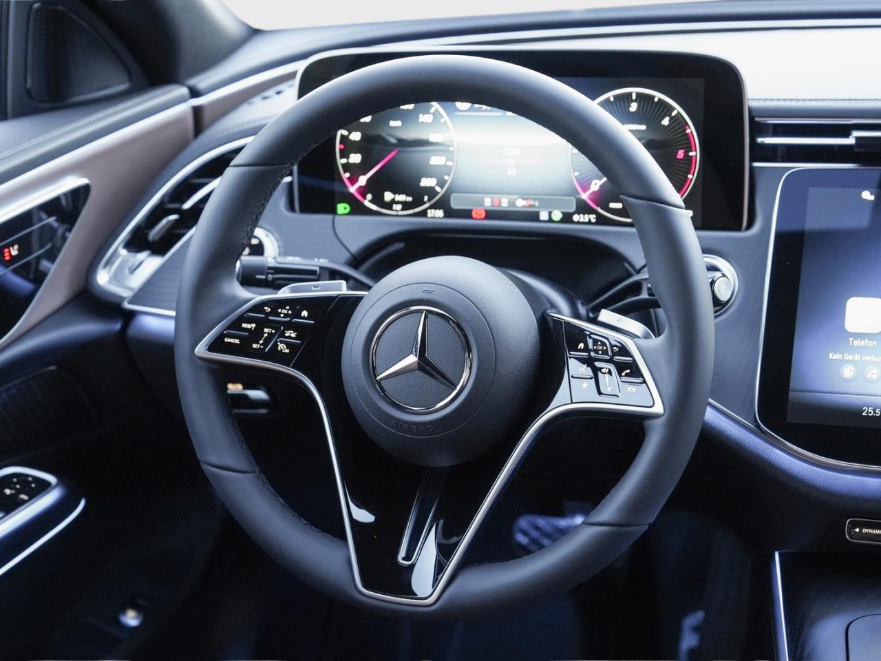 Mercedes-Benz E 200 d Limousine Avantgarde Distronic Kamera