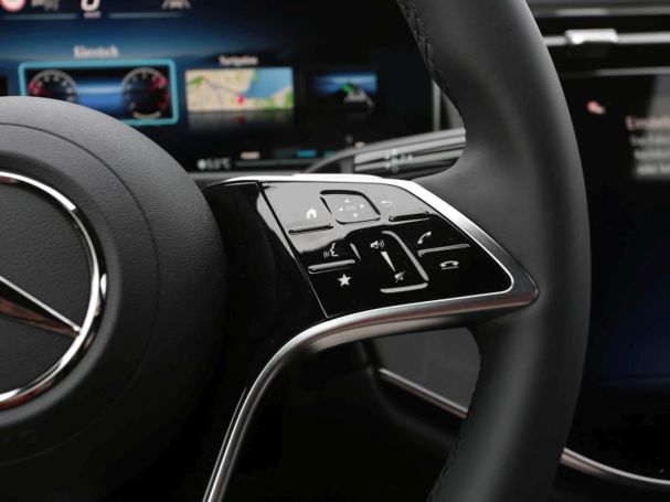 Mercedes-Benz E 200 d Limousine Avantgarde Distronic Kamera